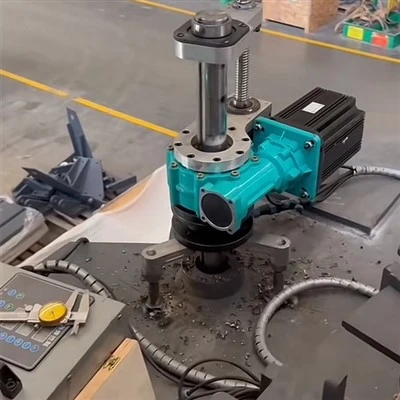 Mașină de alezat verticală portabilă